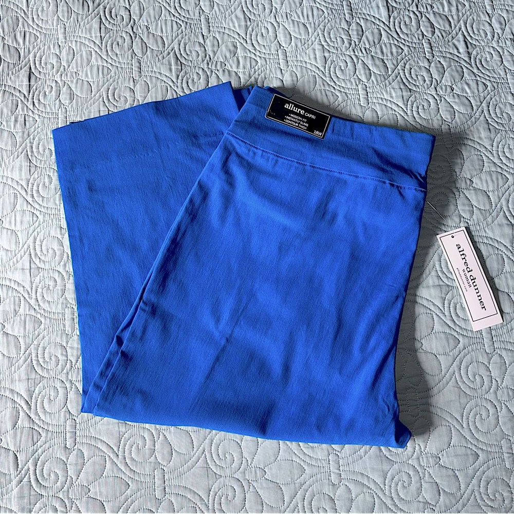 🩷Allure Capri Blue